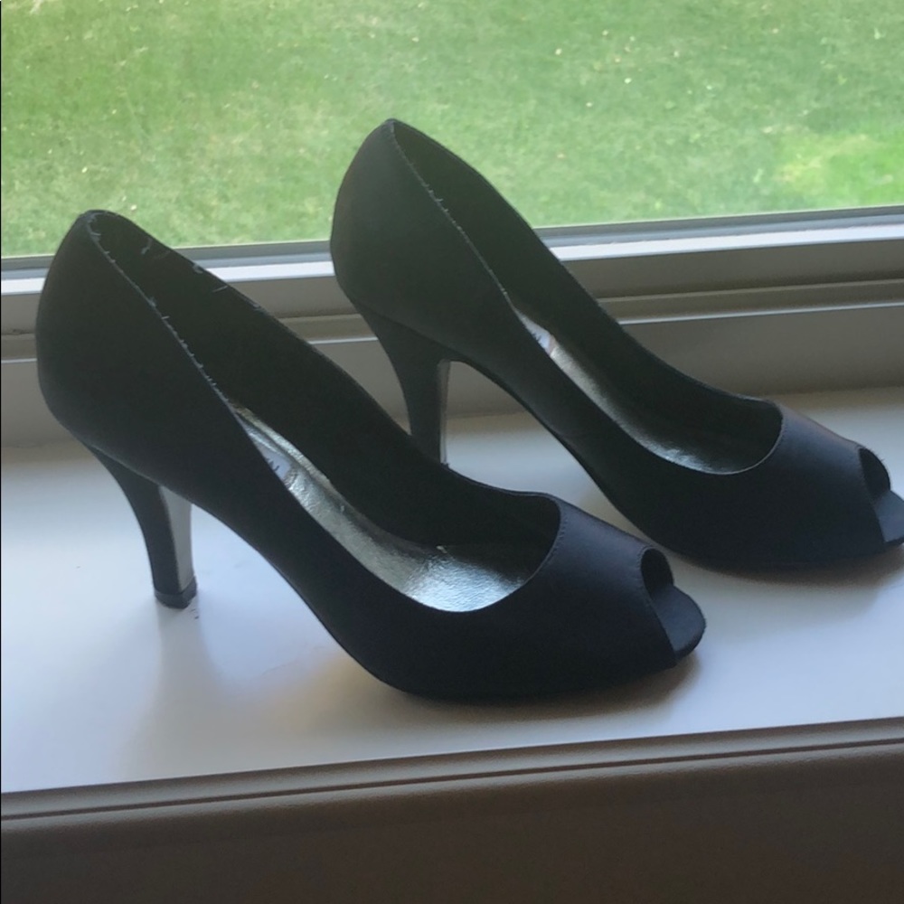 Steve Madden Black Satin Peep Toe Heels